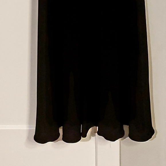 Black beaded evening gown - Picture 5 of 5